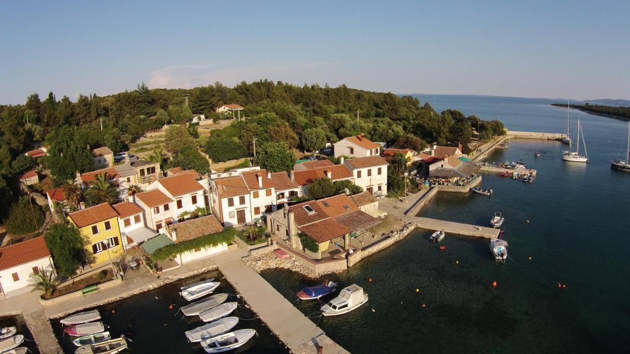 Apartments Ana Pogana Punta Kriza Bagian luar foto