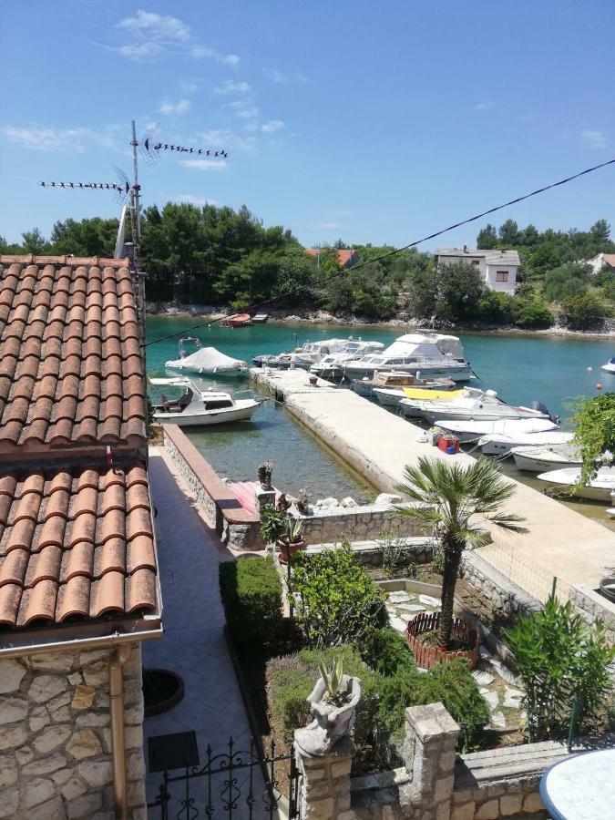 Apartments Ana Pogana Punta Kriza Bagian luar foto
